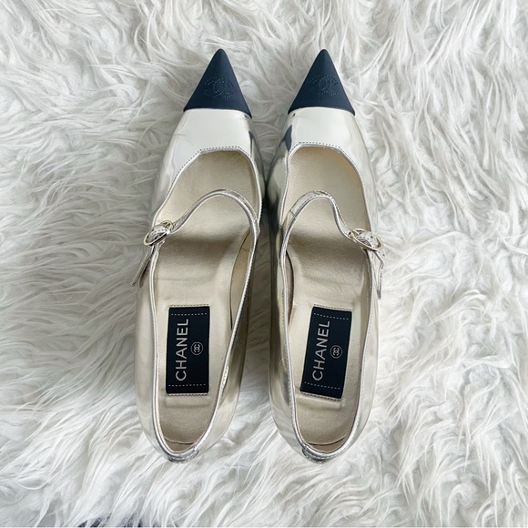 Chanel Interlocking CC Logo Metallic Mary Jane Wedge Pump Gold Black Pointed Toe - Picture 13 of 14